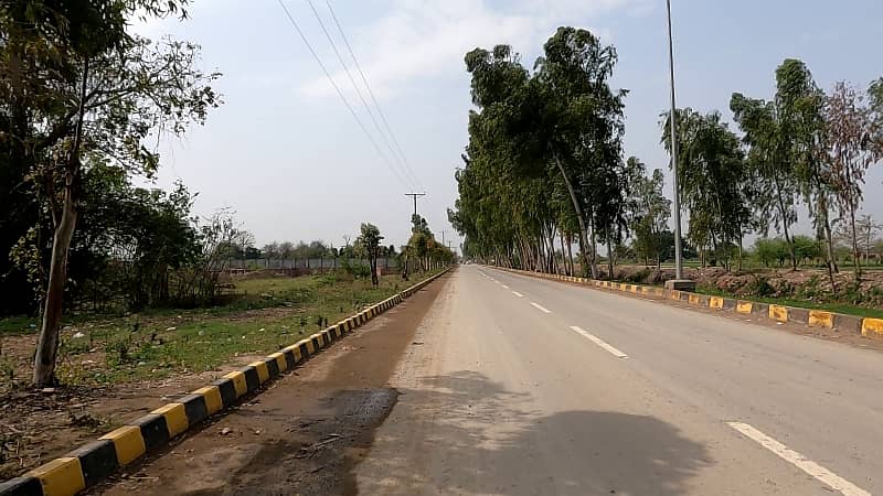 LDA City LAHORE 10 Marla Plot For Sale ALL Duse Clear 6