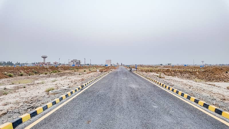 LDA City LAHORE 10 Marla Plot For Sale ALL Duse Clear 14