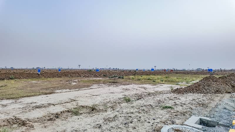 LDA City LAHORE 10 Marla Plot For Sale ALL Duse Clear 17