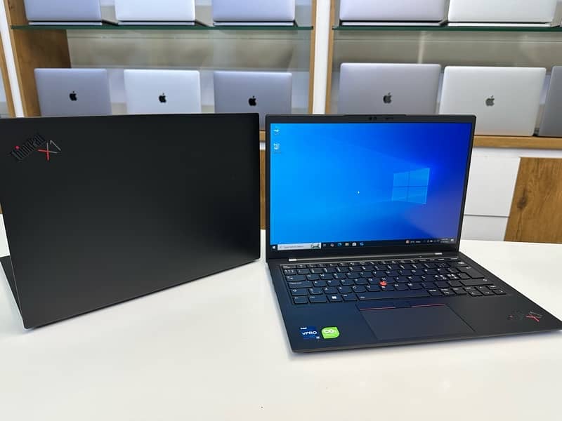 LENOVO THINKPAD X1 CARBON | 12-Gen | Intel Core i7 | 32 GB With 512 GB 3