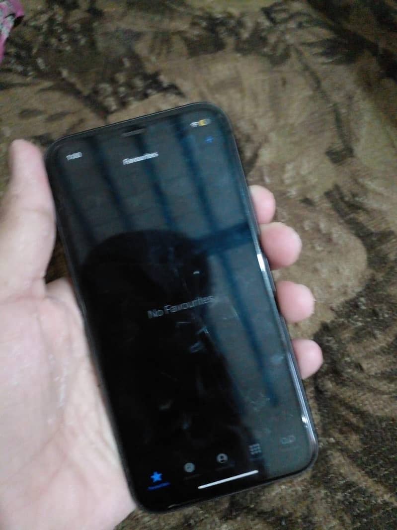 iPhone 11 factory unlocked 2