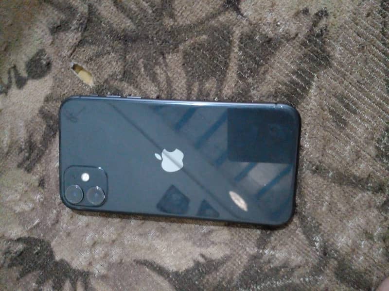 iPhone 11 factory unlocked 5