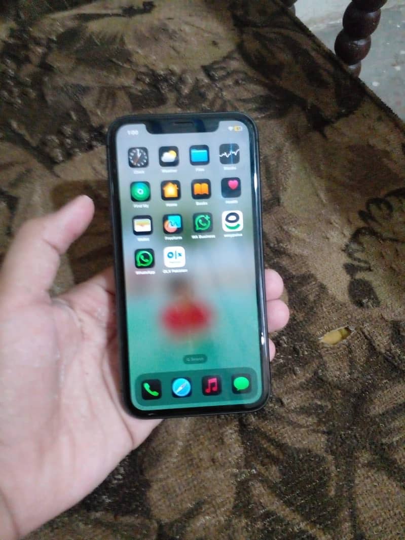 iPhone 11 factory unlocked 7