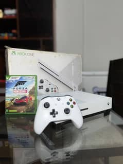 xbox one s 1tb full new used 1 month only
