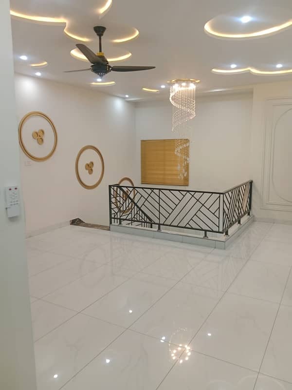 Stunning Prime Location 10 Marla House In Garden Town Phase 3 Available 4