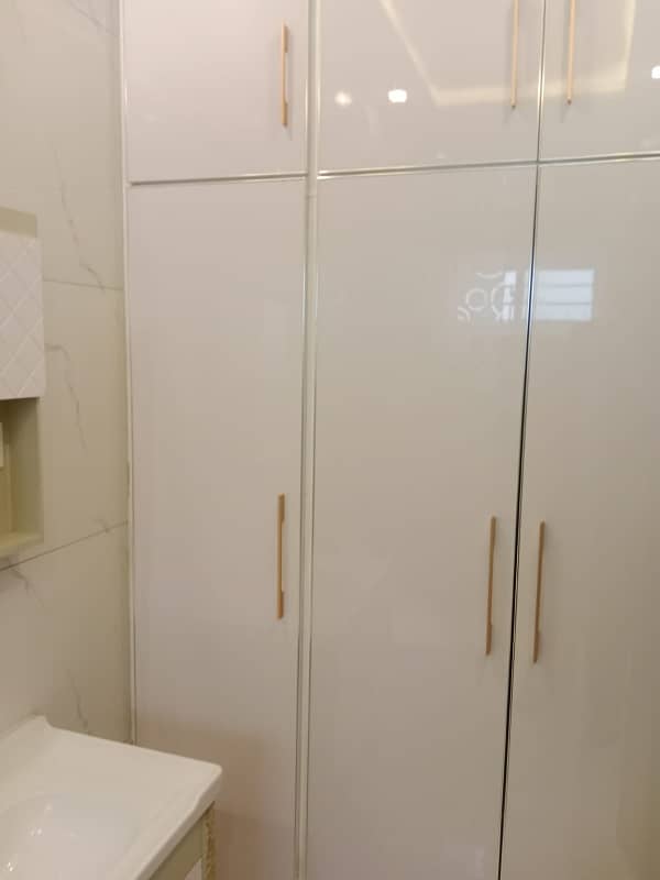 Stunning Prime Location 10 Marla House In Garden Town Phase 3 Available 9