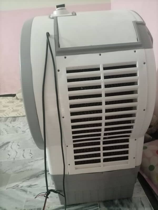 AC/DC room cooler 1