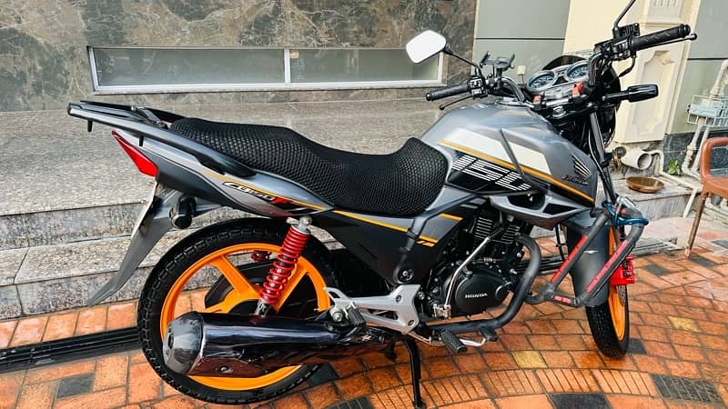 honda 150 f like a brand new bike 2