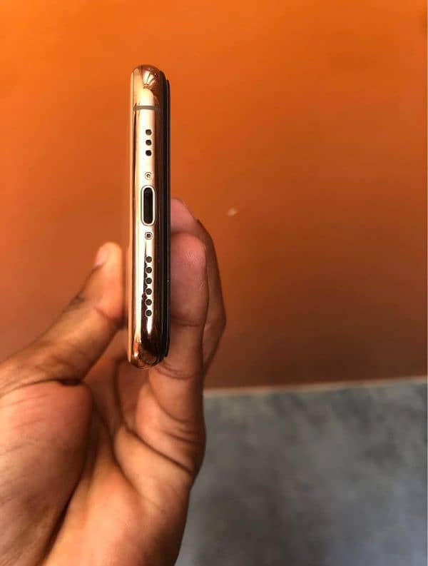 I phone xs non pta factory unlock 64 gb 3