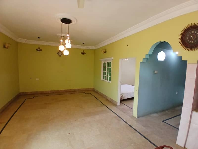 3 BED Lounge portion available for rent 0