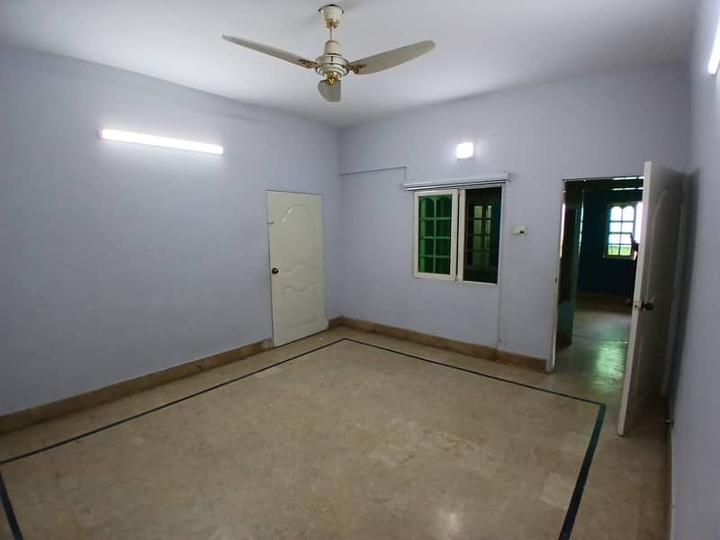 3 BED Lounge portion available for rent 5