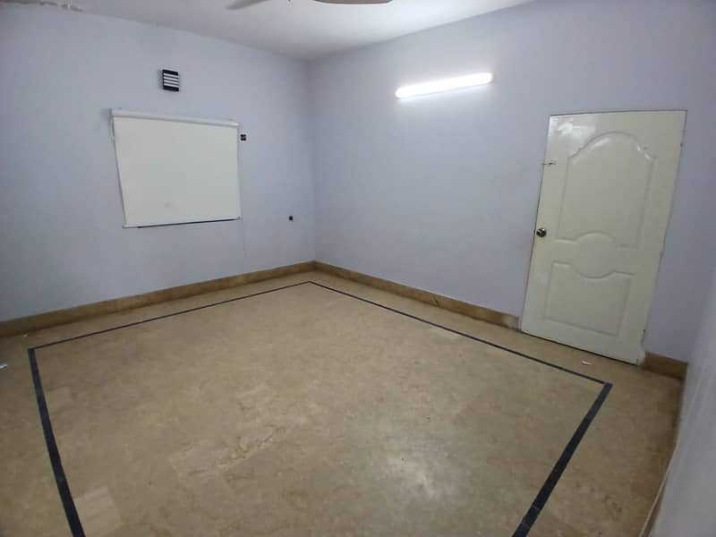 3 BED Lounge portion available for rent 12