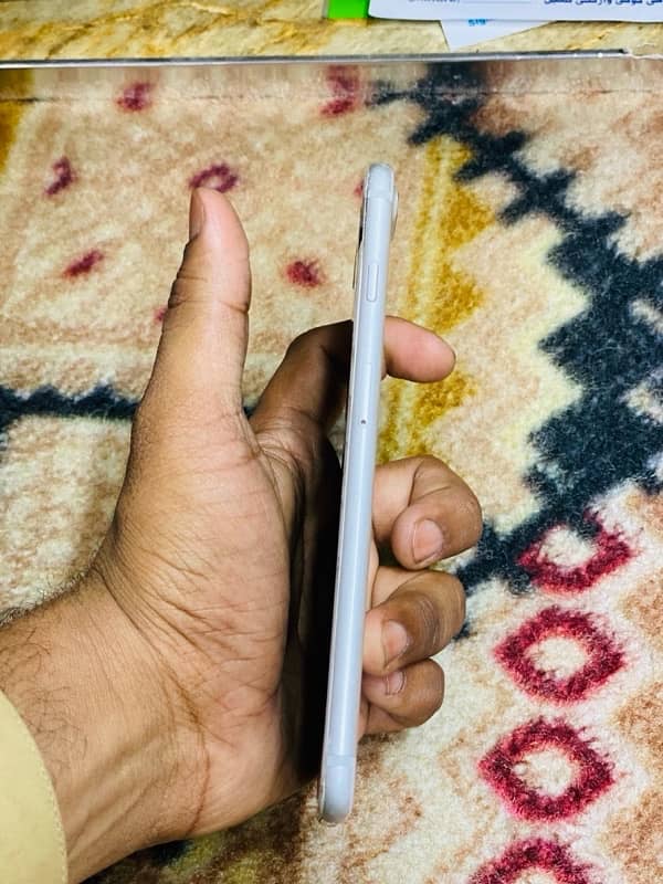 iPhone 7Plus Non PTA 4