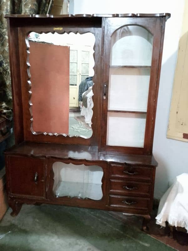 Dressing Table For Sale Zabardast Condition 3