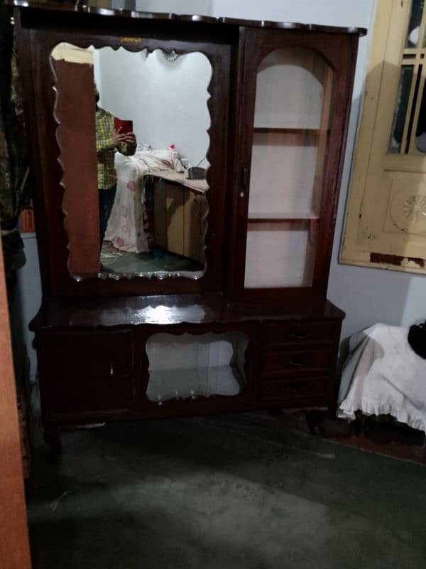 Dressing Table For Sale Zabardast Condition 6