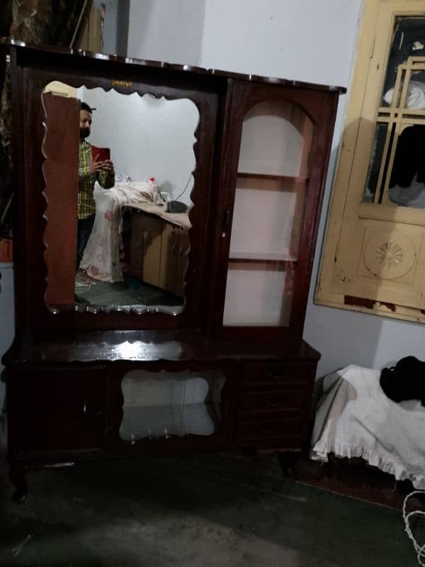Dressing Table For Sale Zabardast Condition 7
