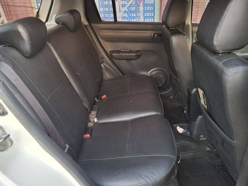 Suzuki Swift 2011 4