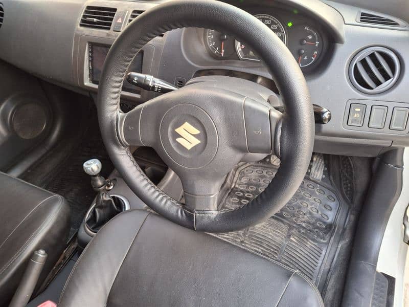 Suzuki Swift 2011 6