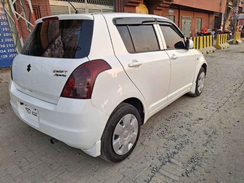 Suzuki Swift 2011 8