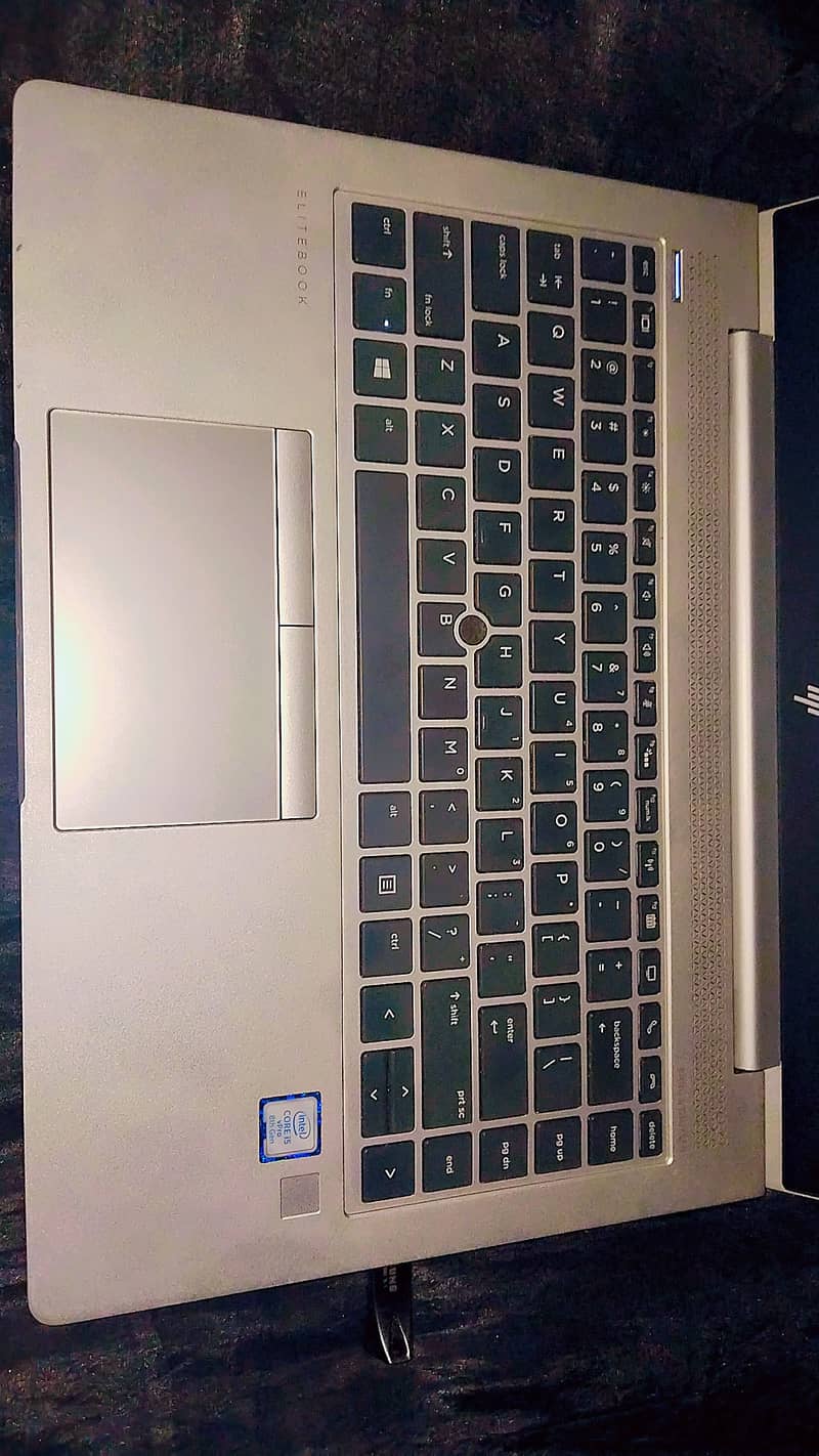 Hp Elite book 840 G5 8th generation 4