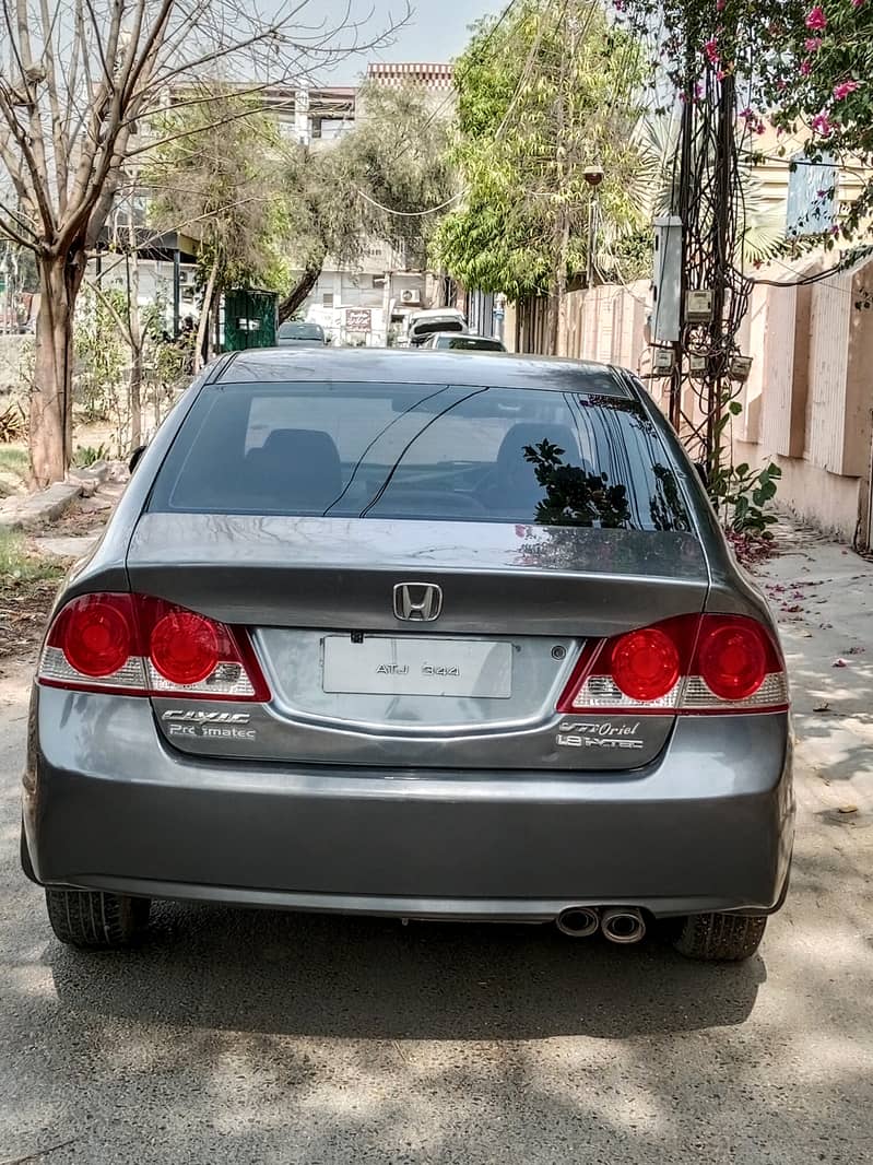 Honda Civic 2010 totally genien 5