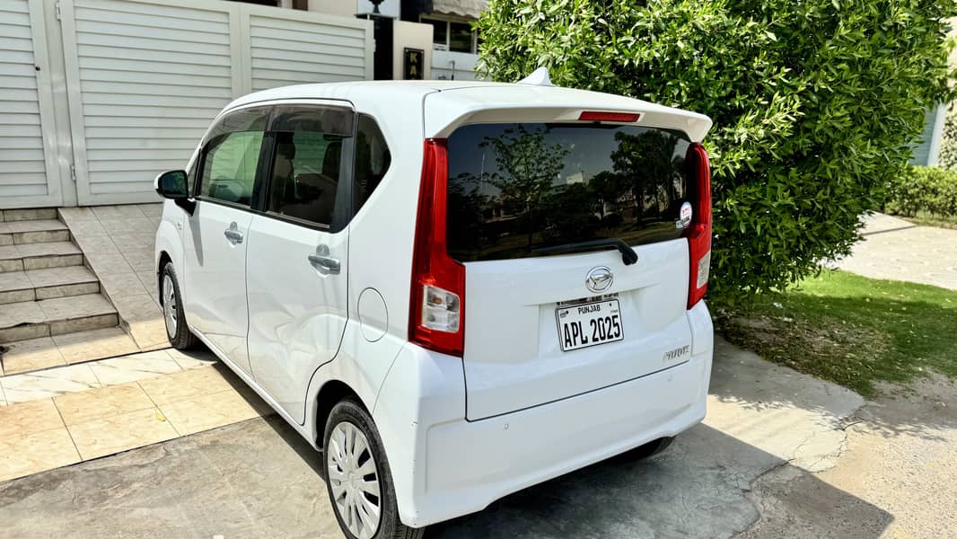 Daihatsu Move 2022 - 2024 1