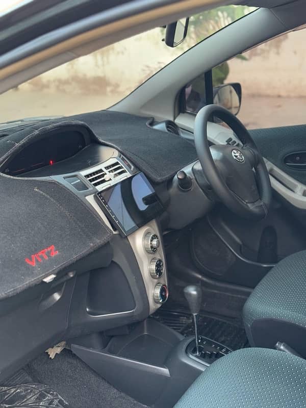 Toyota Vitz B Intelligent 1.0 ( Rpm Meter) 11