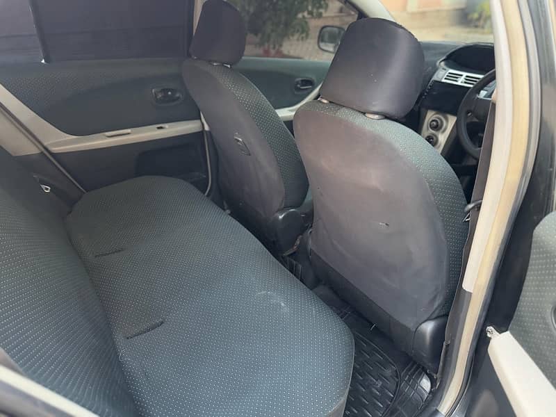 Toyota Vitz B Intelligent 1.0 ( Rpm Meter) 13