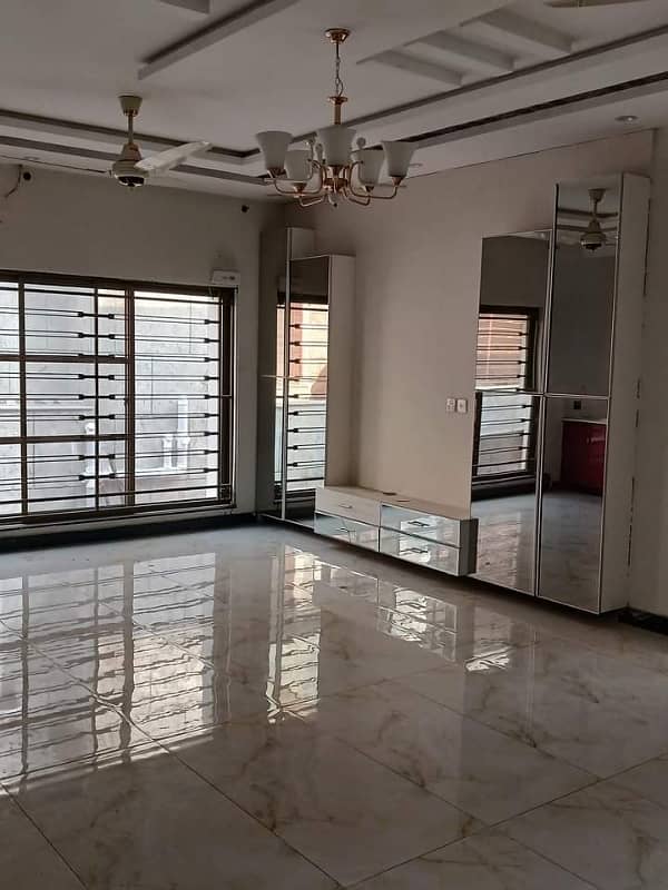 1 kanal Upper Portion Available For Rent 0