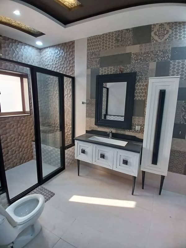 1 kanal Upper Portion Available For Rent 5