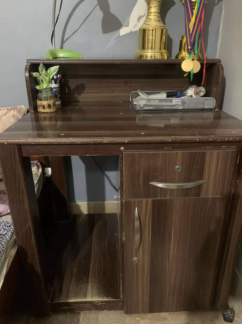 Study Desk with Comfortable Chair – Ideal for Study or Work 3