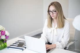 Hiring YouTube Leads Finder –  (Females Only) 0