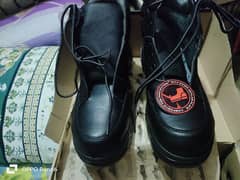 SLic Safety shoes. Saudi Arabia.