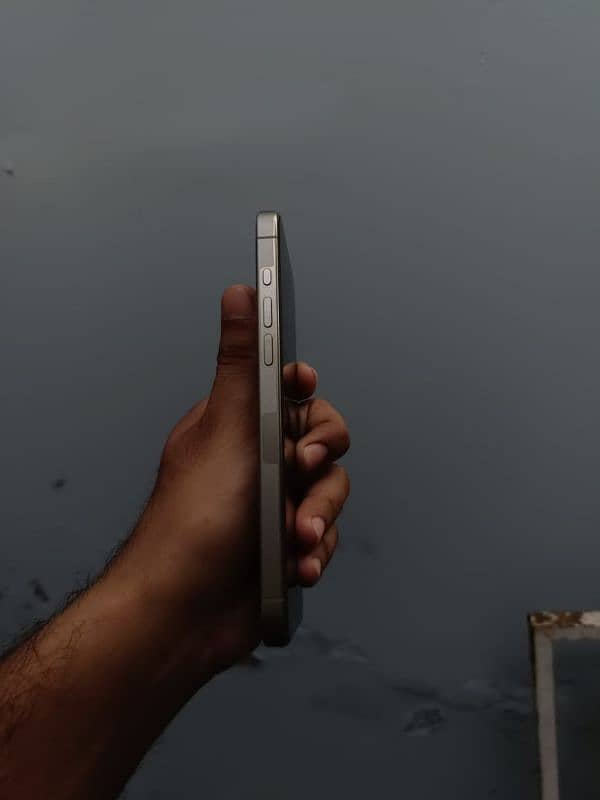 iPhone 15 pro Max 1