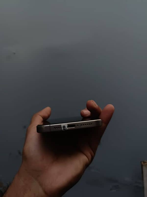 iPhone 15 pro Max 3