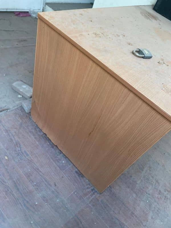 wood table with drawers 0
