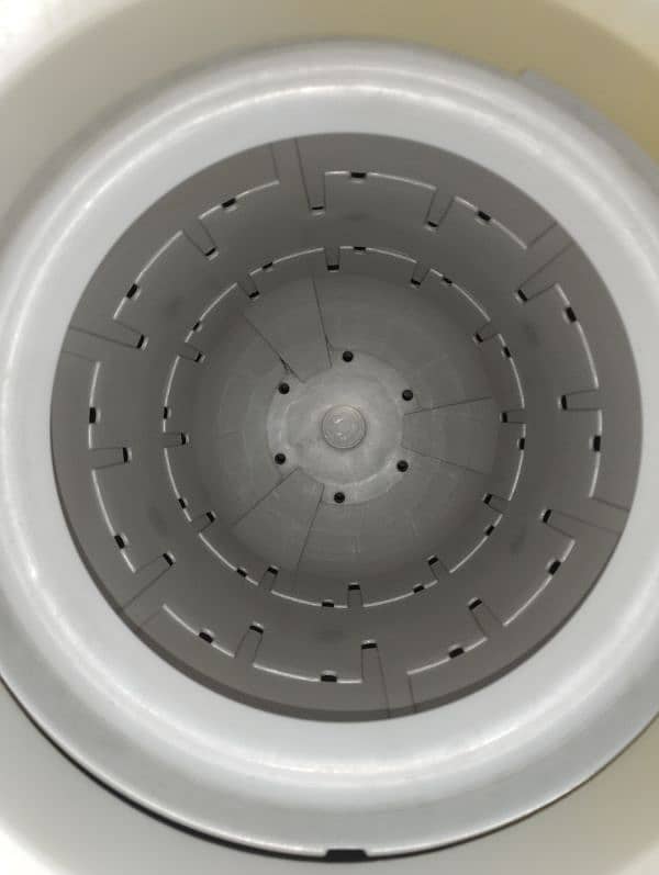 HAIER 7.5 KG TWIN TUB WASHING MACHINE HMW-75-AS 7