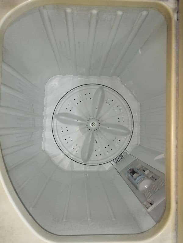 HAIER 7.5 KG TWIN TUB WASHING MACHINE HMW-75-AS 11