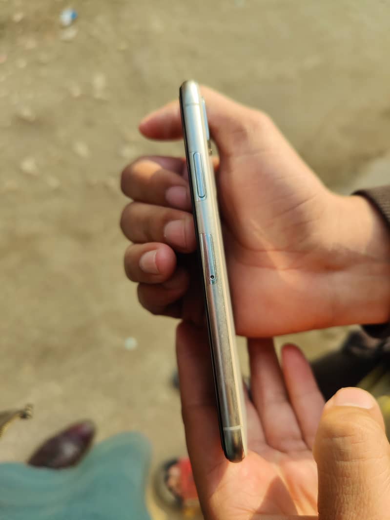 iphone x pta approved waterpack 64 gb 10/10 0