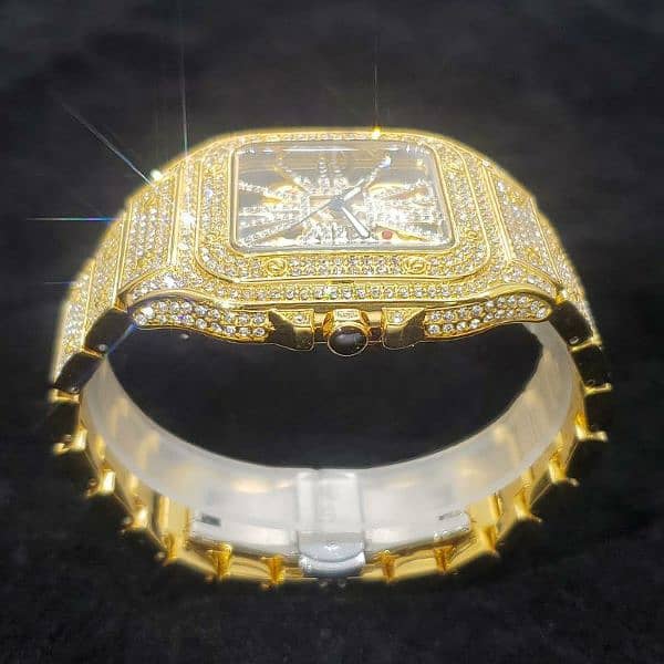 Cross-border explosions golden fashion niche unique hip-hop diamond 4