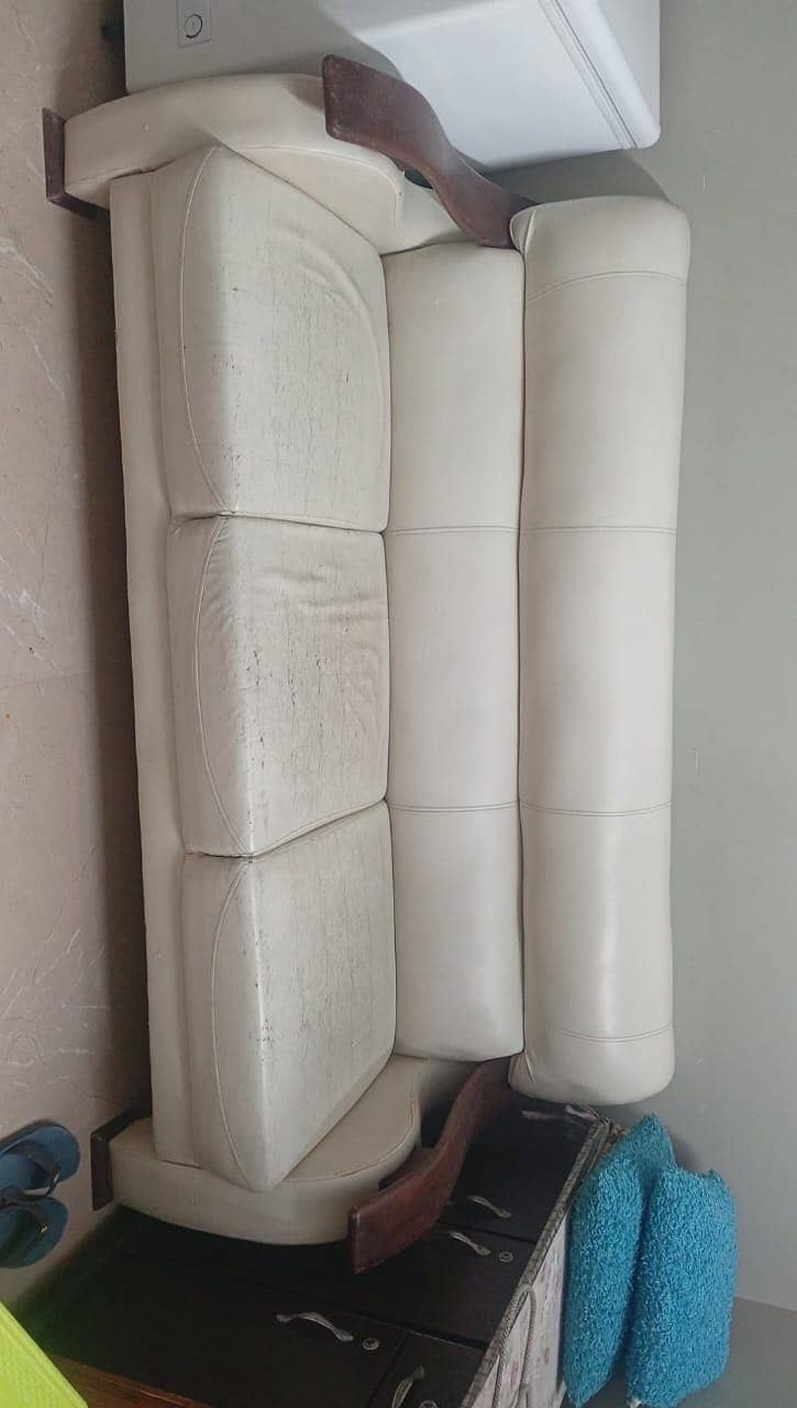 5 Seater sofa set 0