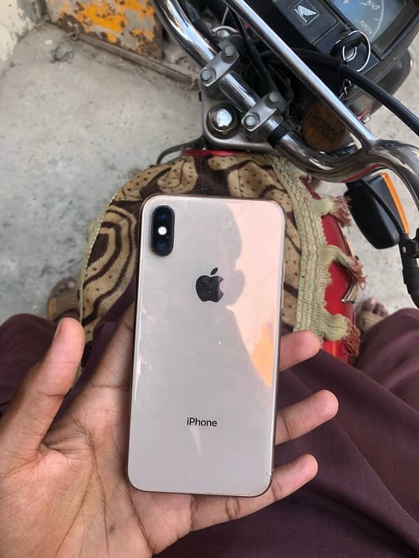 iPhone XS  64gb non pta factory unlock 1