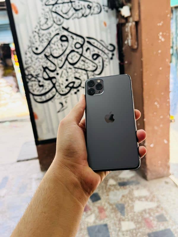 iphone 11 Pro Max 256GB PTA Approved 0