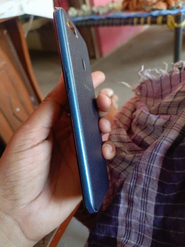 Oppo A5s in good condition 3
