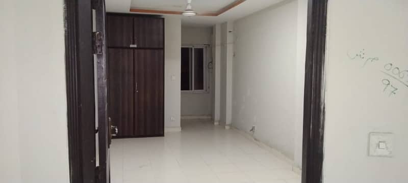 LUXURY STUDIO UNFURNISHED FLAT FOR RENT IN E 11 2 0