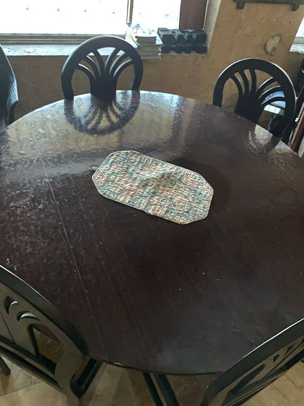 Wooden 6 seater Dinning Table 2