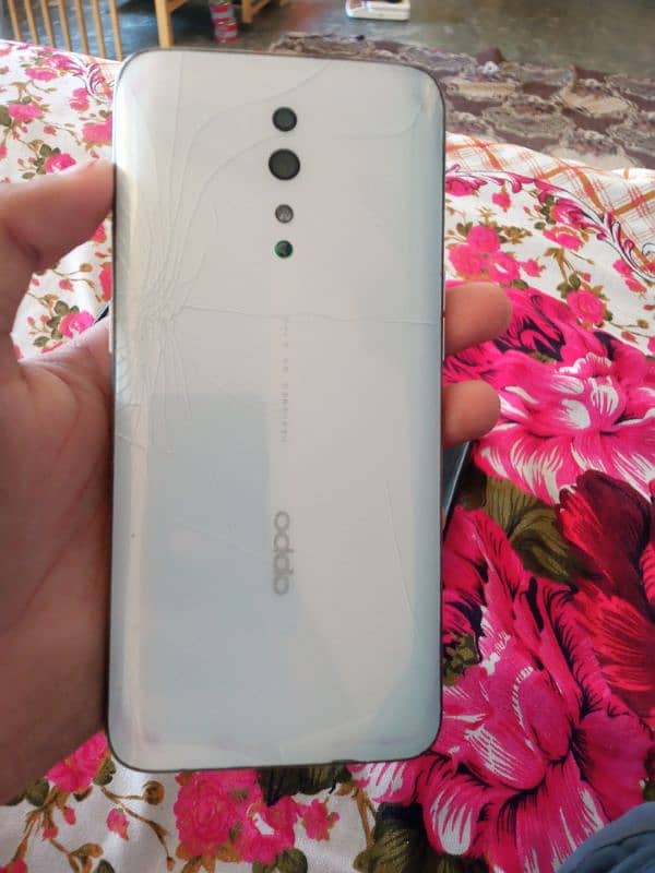 Oppo 8/256(exchange possible) 2