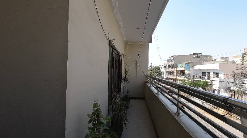 Gulshan e Iqbal 240 SqYard Portion Available on Sale 4