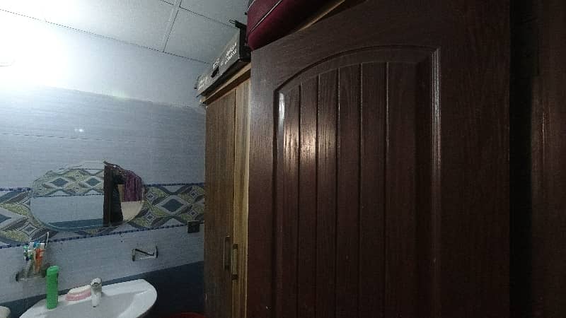 Gulshan e Iqbal 240 SqYard Portion Available on Sale 8