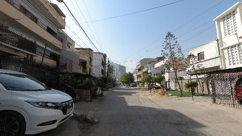 Gulshan e Iqbal 240 SqYard Portion Available on Sale 25